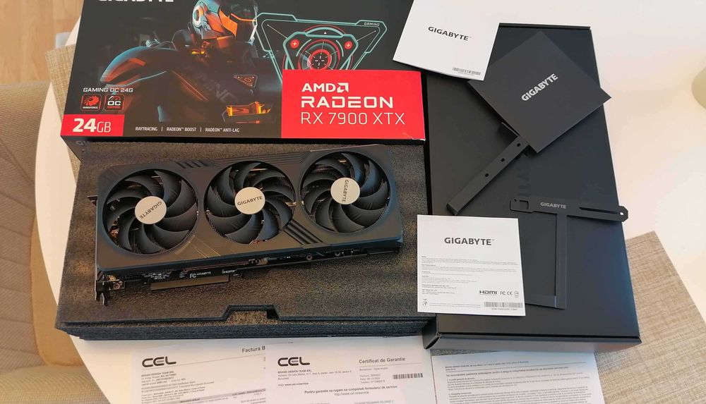 GIGABYTE RX 7900 XTX GAMING OC 24GB GDDR6 384-bit ca noua in garantie