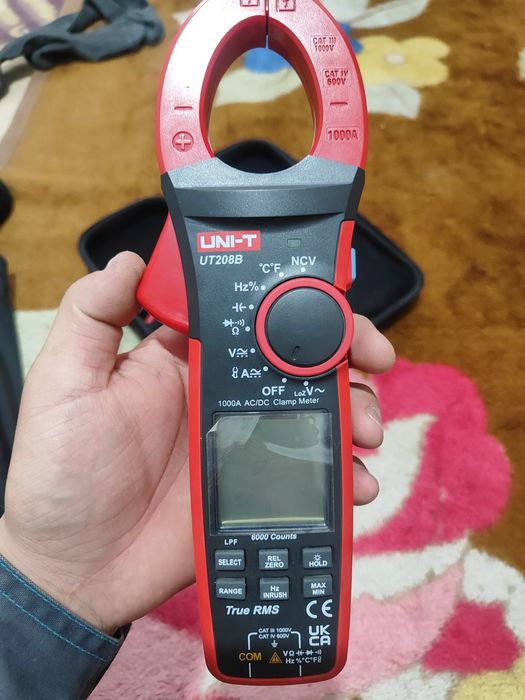 Мултиметр UNI-T  UT208B.  42mm