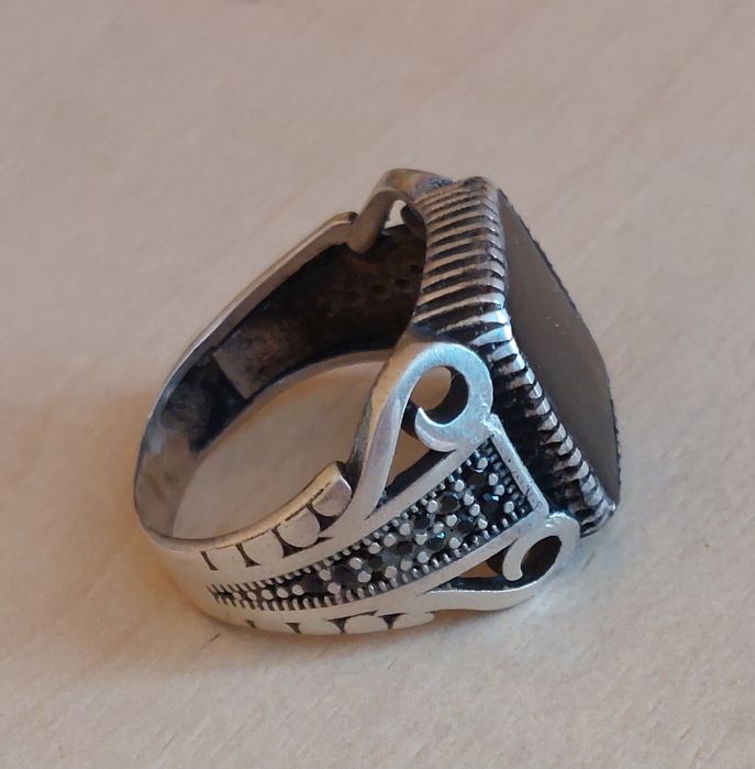 Сребърен пръстен   ръчна   изработка  подходящ за всяка възраст