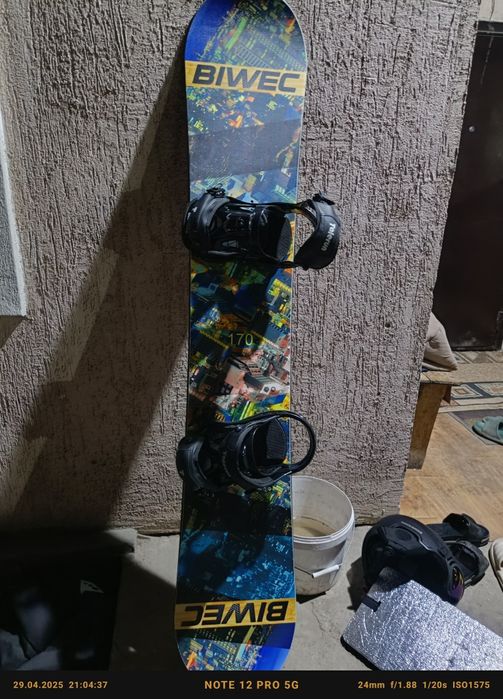 Сноуборд срочно продам