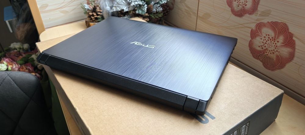 Laptop Asus PRO P1440F_NOU 10/10_14"FHD_i5 8265U_20GB RAM_512GB SSD
