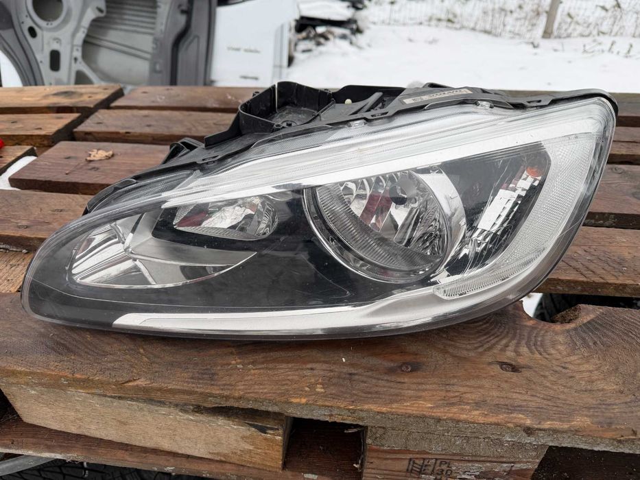 Фар Volvo V60/S60