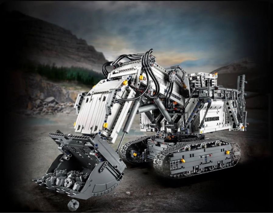 Конструктор LEGO Technic 42100 Экскаватор Liebherr R 9800