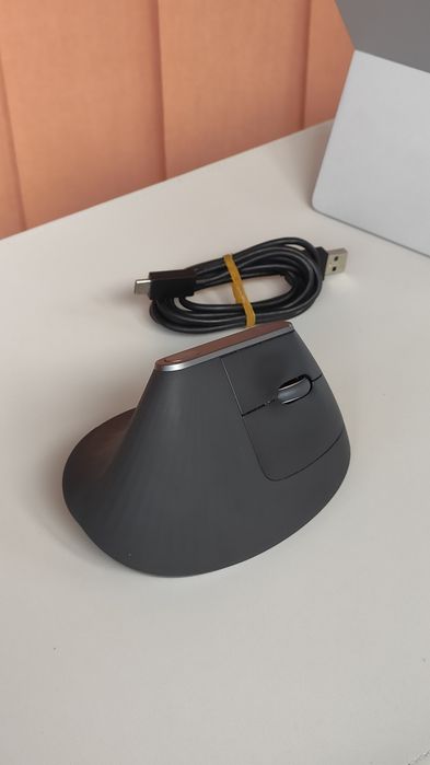 Mouse Logitech MX Vertical Ergonomic + dongle Unify