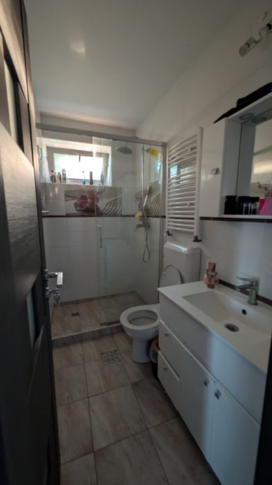 Vând apartament 2 camere București