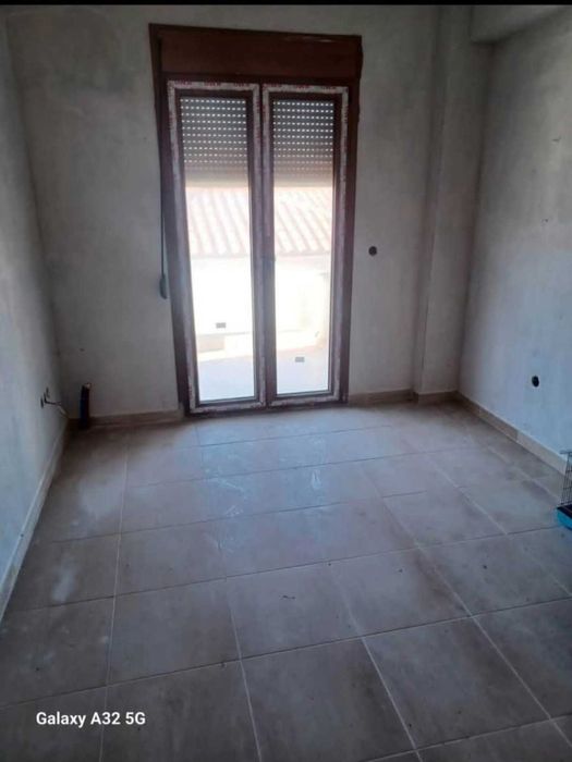 Инвестиционна сграда в централен район на Епаноми – близо до Солун