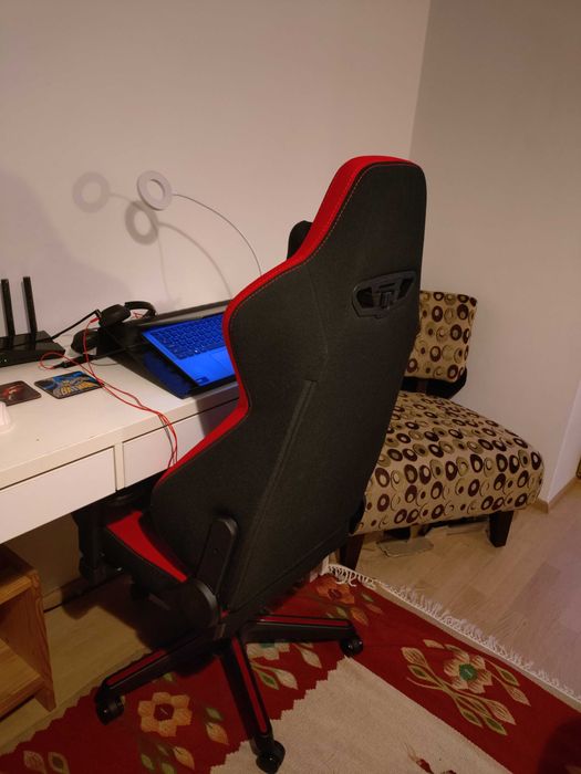 Scaun gaming/birou Nitro S300 red/black in garantie/sep 2025