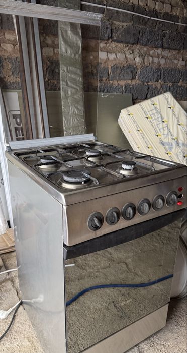 Продам газавую плиту АРДО