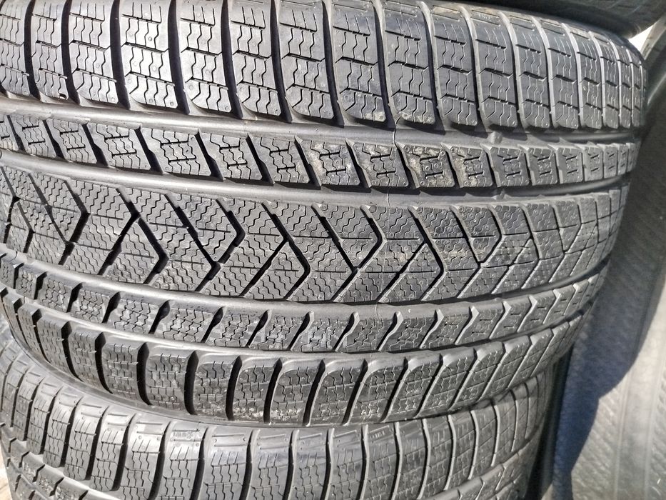 305/35/21 Пирели ДОТ 2020 г - Чисто Нови