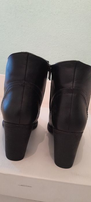 Ghete/botine piele naturală, marimea 37
