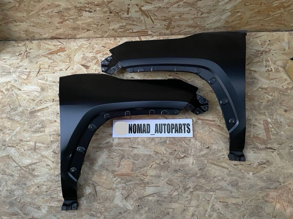 Крыло передний на Рав4 20-23