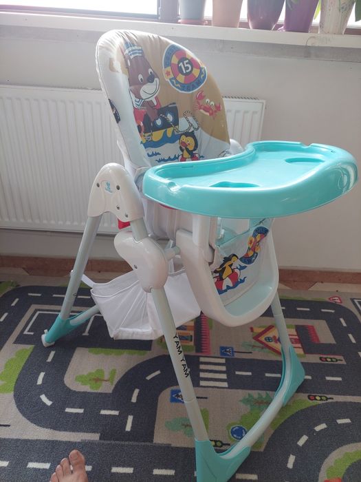Scaunel cu masuta bebelusi