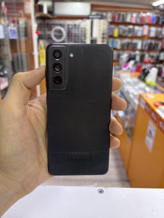 Samsung S21FE 5G 8/256гб