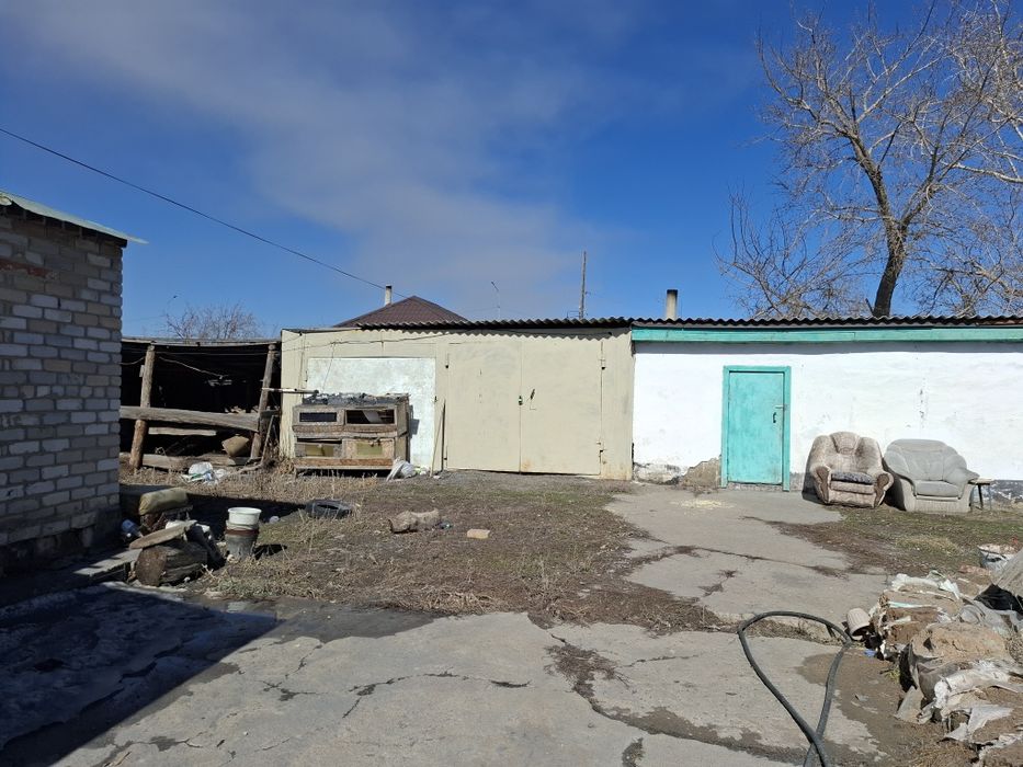 Продам дом в посёлке Аксу
