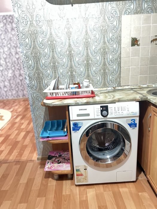 Продаи 2-х комнатную в центре