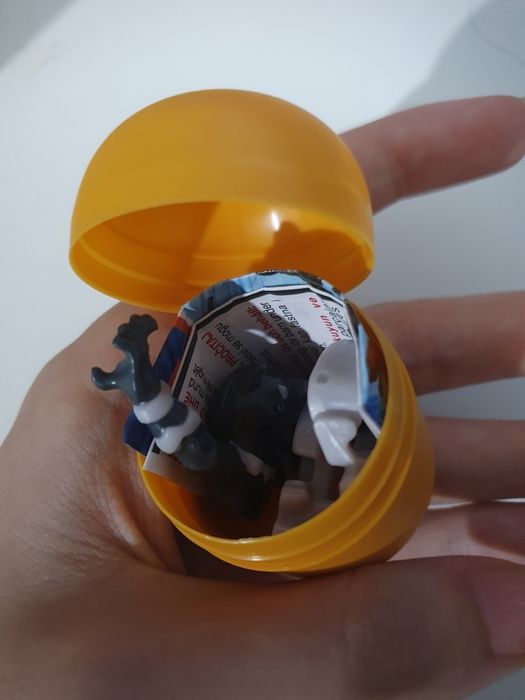 марвел киндер игрушки