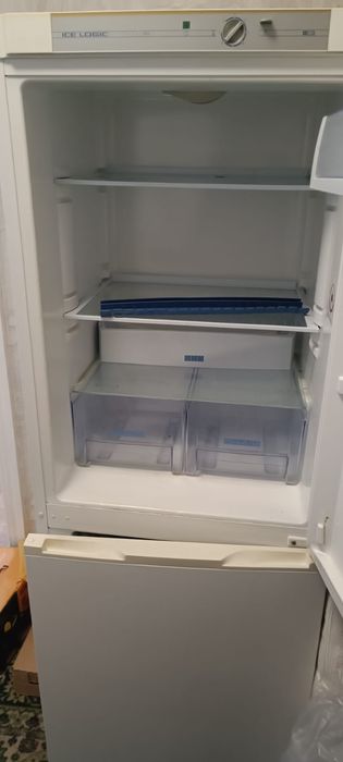 Холодильник snaige