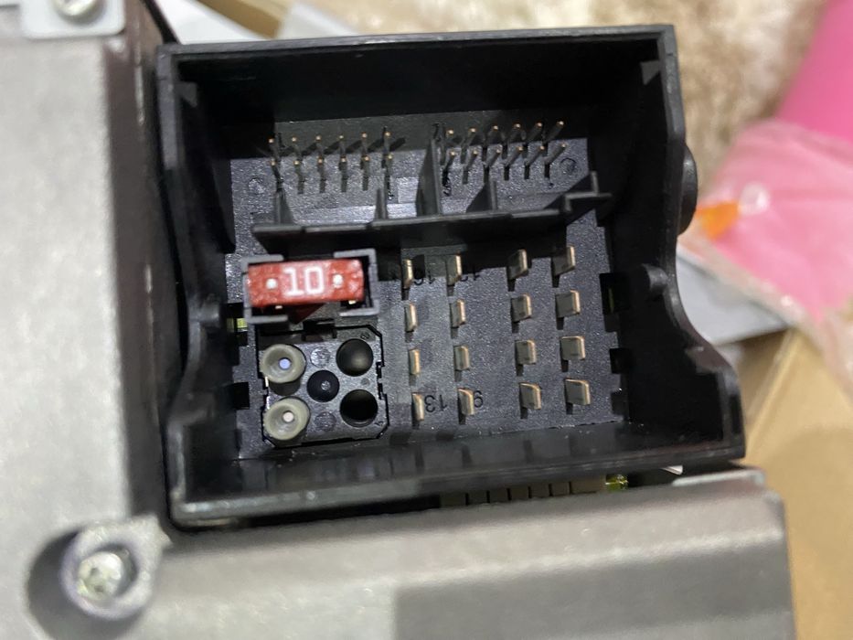 Радио  CD  player медия Мерцедес Ц класа