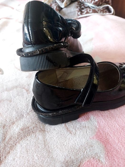 Туфли на девочку 30рр