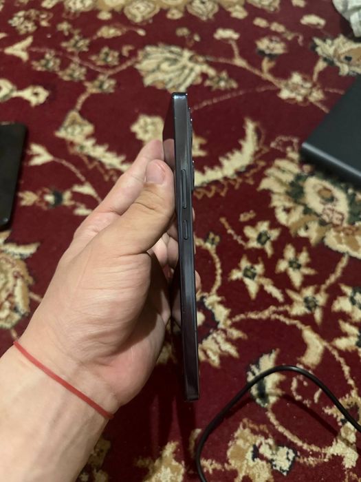 Infinix Note 40 256 gb pamyat 8+8 ram