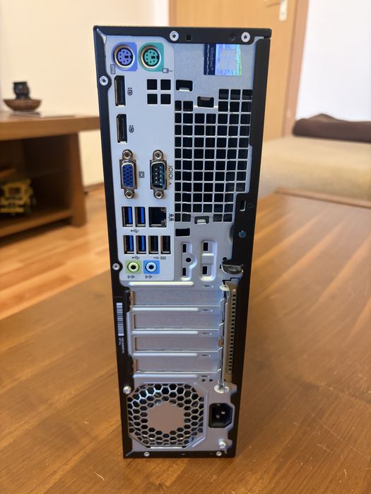 Calculator Hp EliteDesk 705 G3 cu CPU Amd , licenta windows