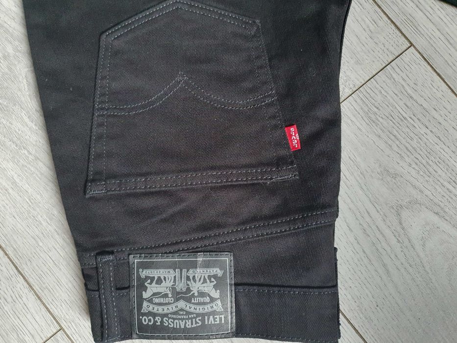 Blugi LEVI'S 511 Slim - Marime W31 L34 (Talie 83 cm)