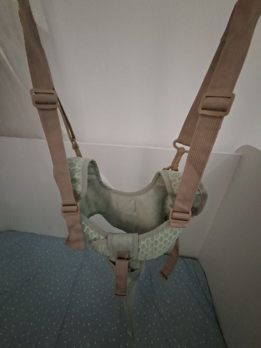 Колан за прохождане на бебе