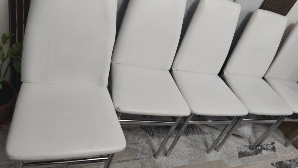 Продам кухонные стулья