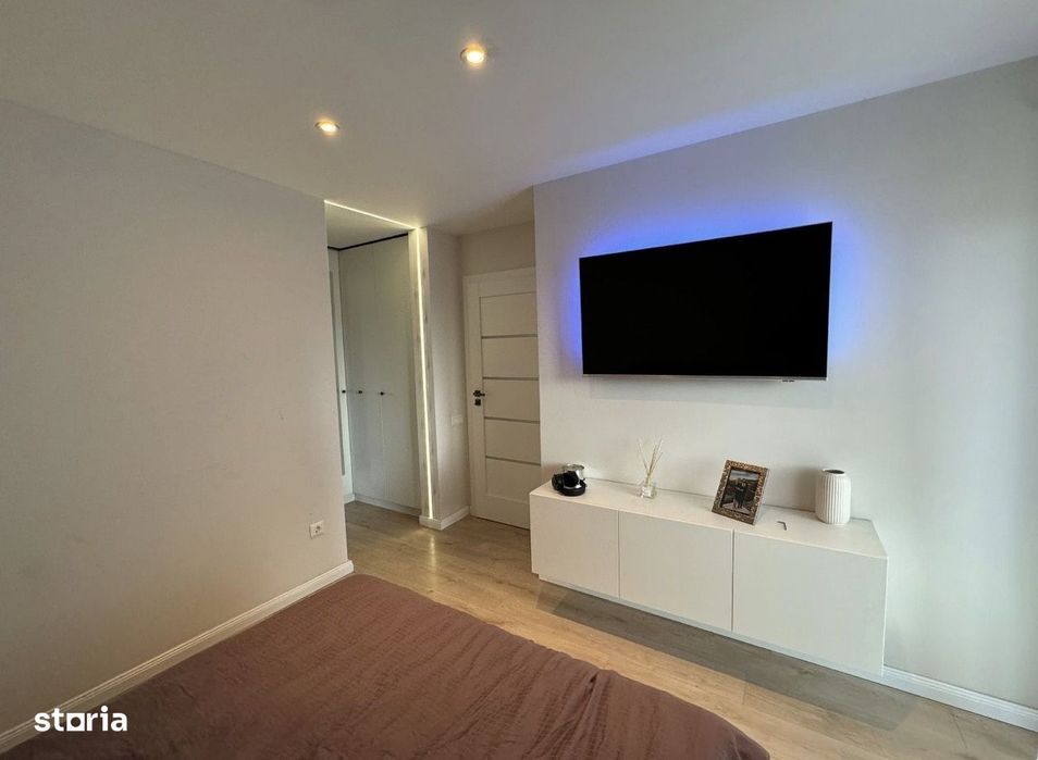 Apartament de 3 camere, 65 mp, 2 bai, parcare, zona Somesului