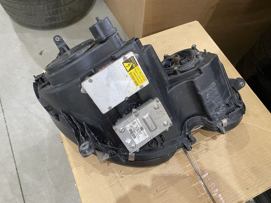 Far stg Xenon Mercedes E class w211