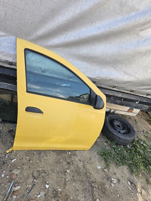 Portiera usa fata dreapta culoare galbena  Dacia Logan 2 (2012-2017)