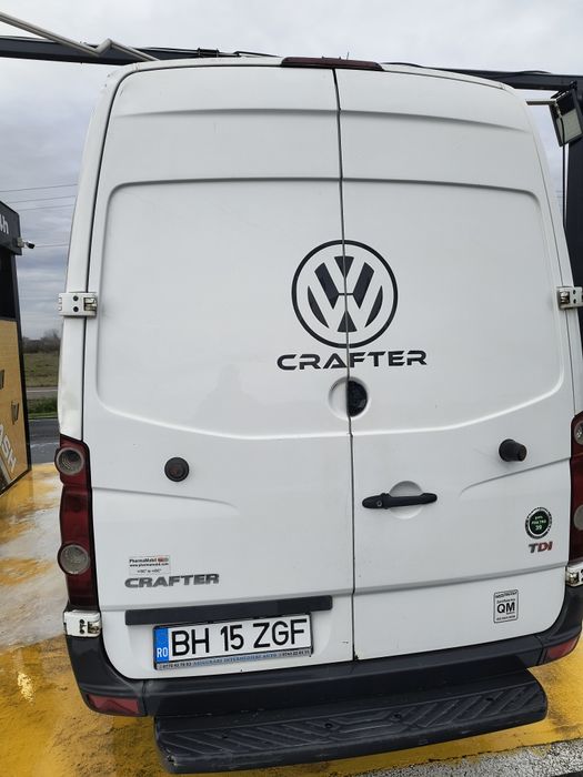 Vând Volkswagen Crafter