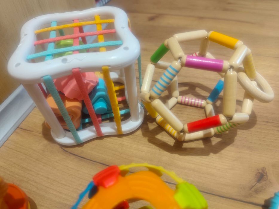 Бебешки занимателни играчки