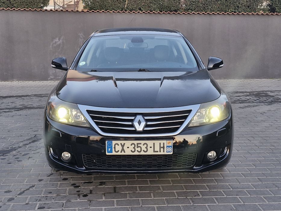 Renault latitude 2.0/150 cp /Inițiale Paris