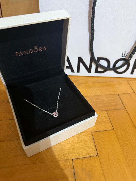 Colier pandora cu inimioară