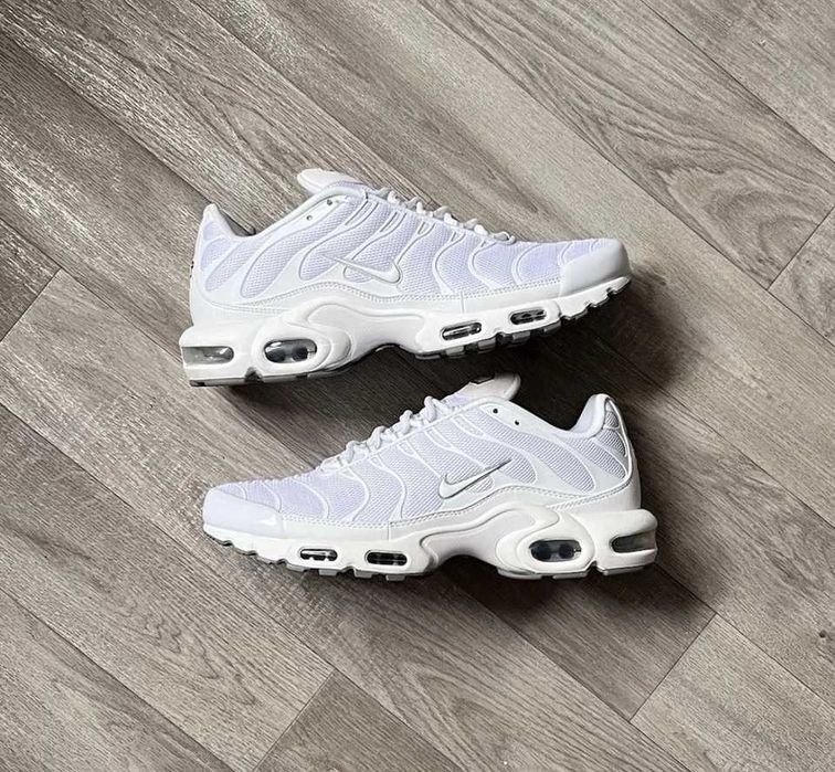 Nike Air Max TN PLUS Triple White POPULAR! (всички номера от/до 36-46)
