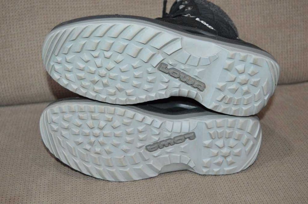 Ghete imblanite iarna Lowa Calceta II GTX marime 37.5 Gore-tex