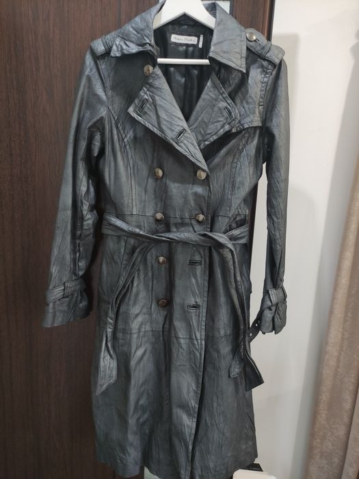 Дамски тренчкот Anna Riska