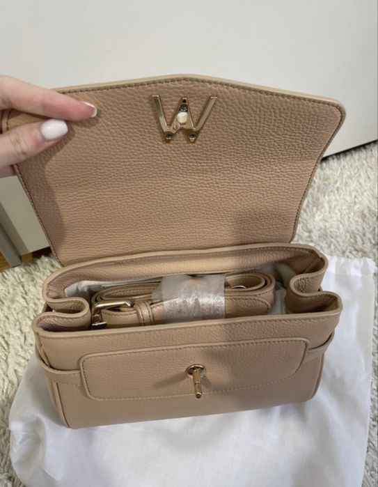 Brit Mini Laura Maxim