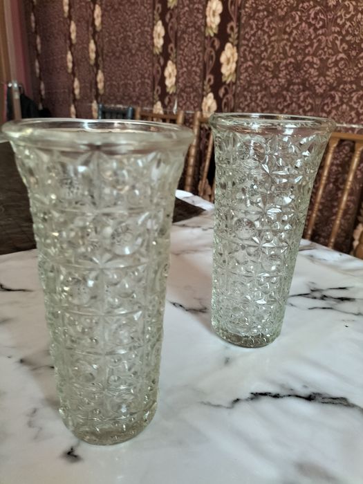 Продам вазы для цветов из  стекло.