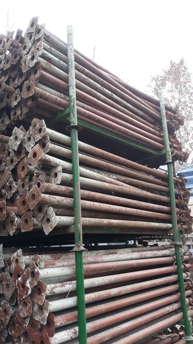 Popi metalici  schela