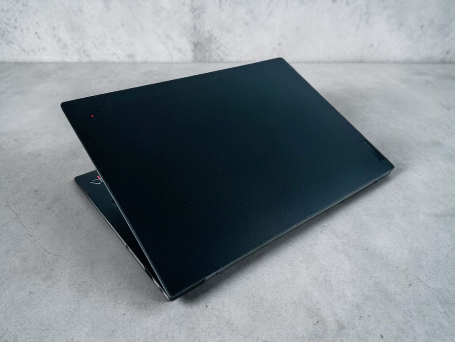 Лаптоп Lenovo ThinkPad X1 Carbon Gen 11 14" WUXGA Intel Core i7-1355U 16GB 256GB Гаранция!