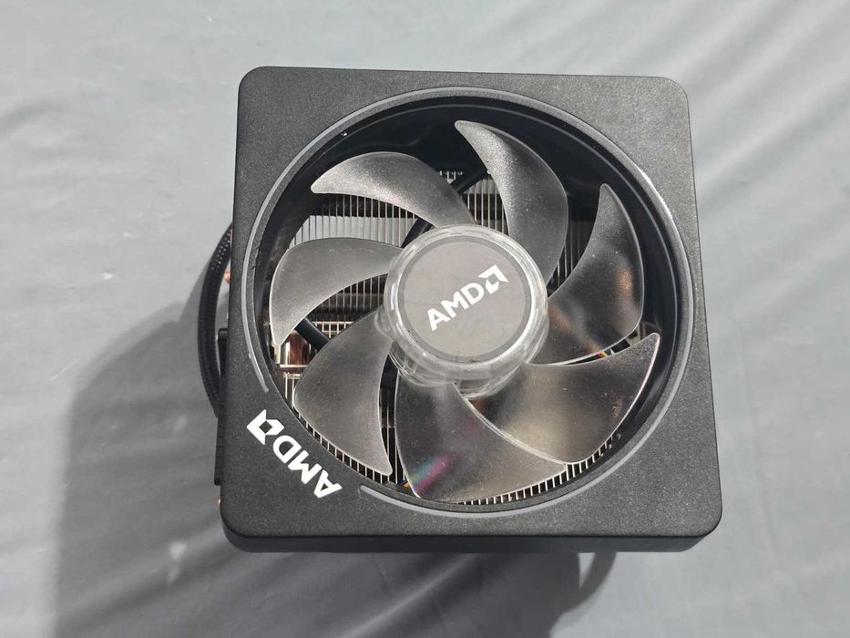 Cooler Procesor AMD Wraith Prism RGB, 4 Heatpipes Cupru, PWM 4-Pin, Socket AM4 / AM5