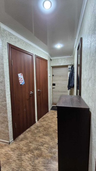 продам 2 комн квартиру Энергетиков 97А