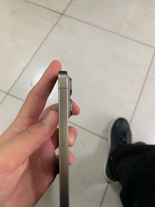 продается айфон 15 про