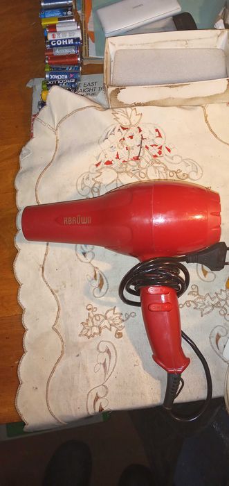Продам  электрофен  утюжок    2000 тенге.