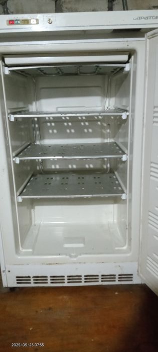 Продам морозильная камера