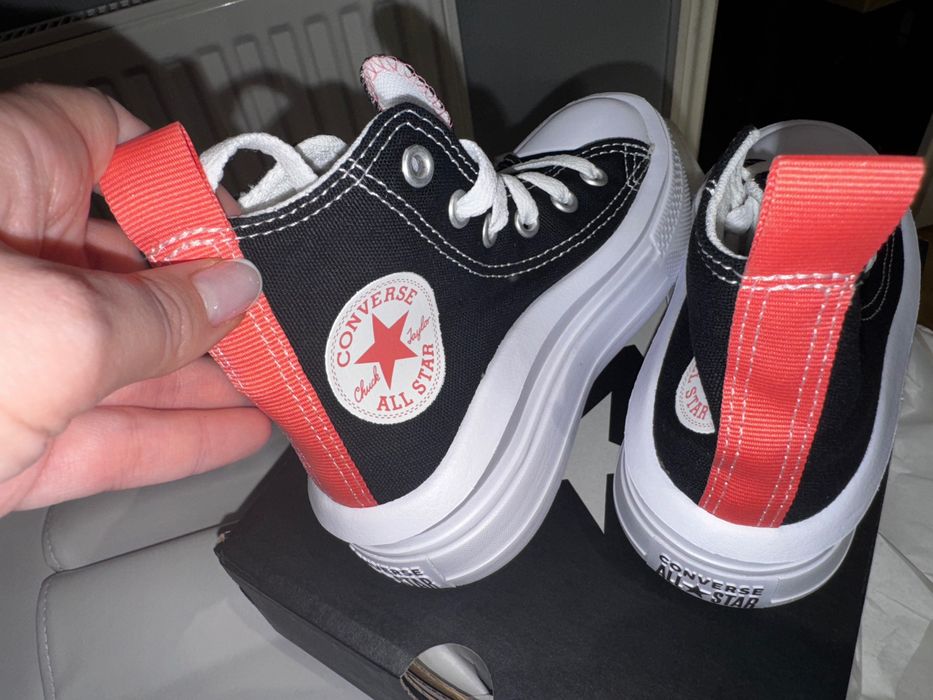 Converse за момиче 27 размер