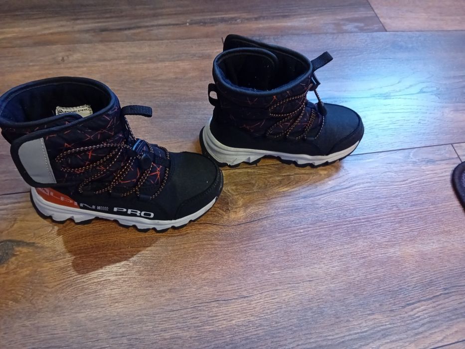 Детски ботуши...