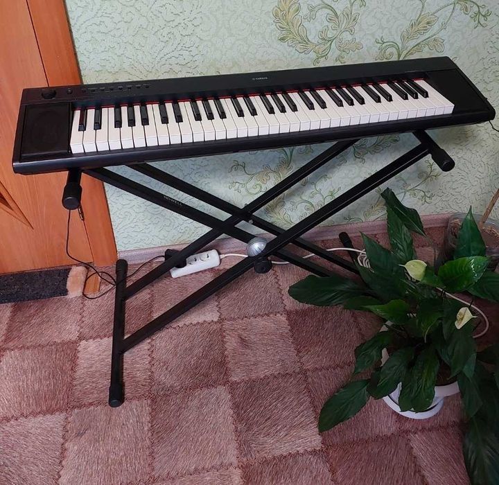 Синтезатор YAMAHA